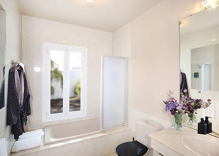 Vakantiehuis Casa Karen By Interhome Tías